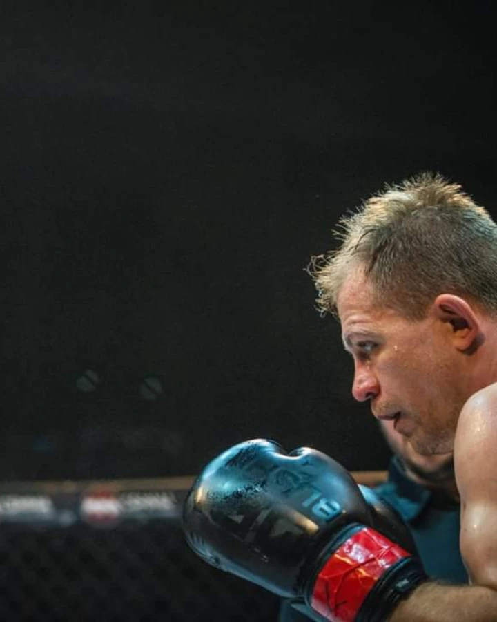 Pavel Hvězda v bojovém postoji na archivní zápasové fotografii